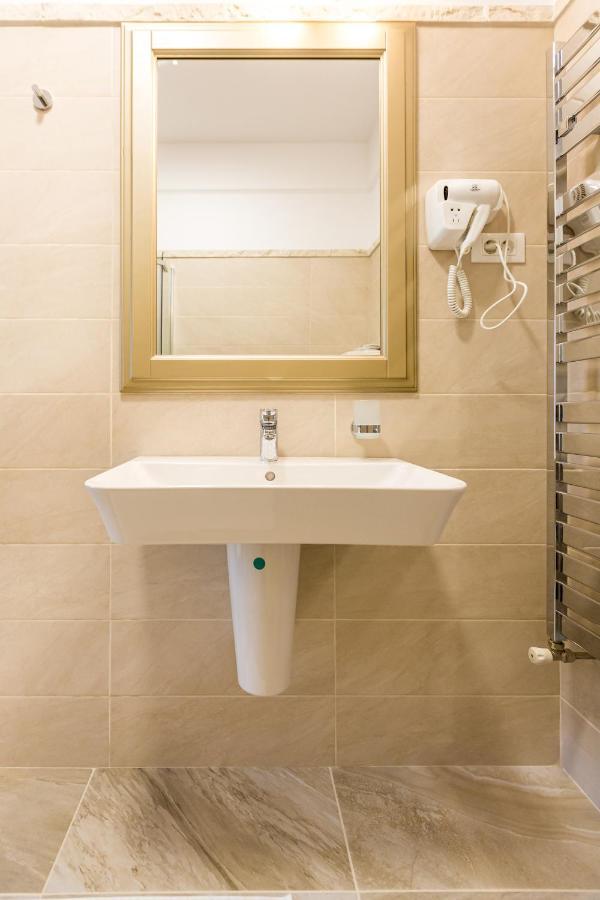 Brize Guesthouse Tuzla Exterior foto